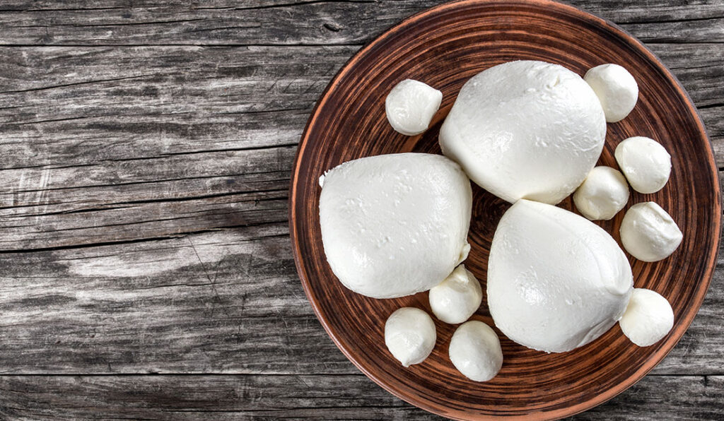 Lentini_vero.prodotto.italiano_2_mozzarella_lentini_frozen_pizza_curve_studio